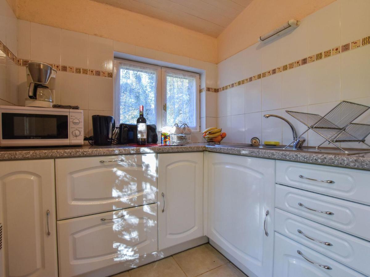 Cosy Holiday Home In Lantheuil With Garden Villefranche-du-Perigord Exterior photo